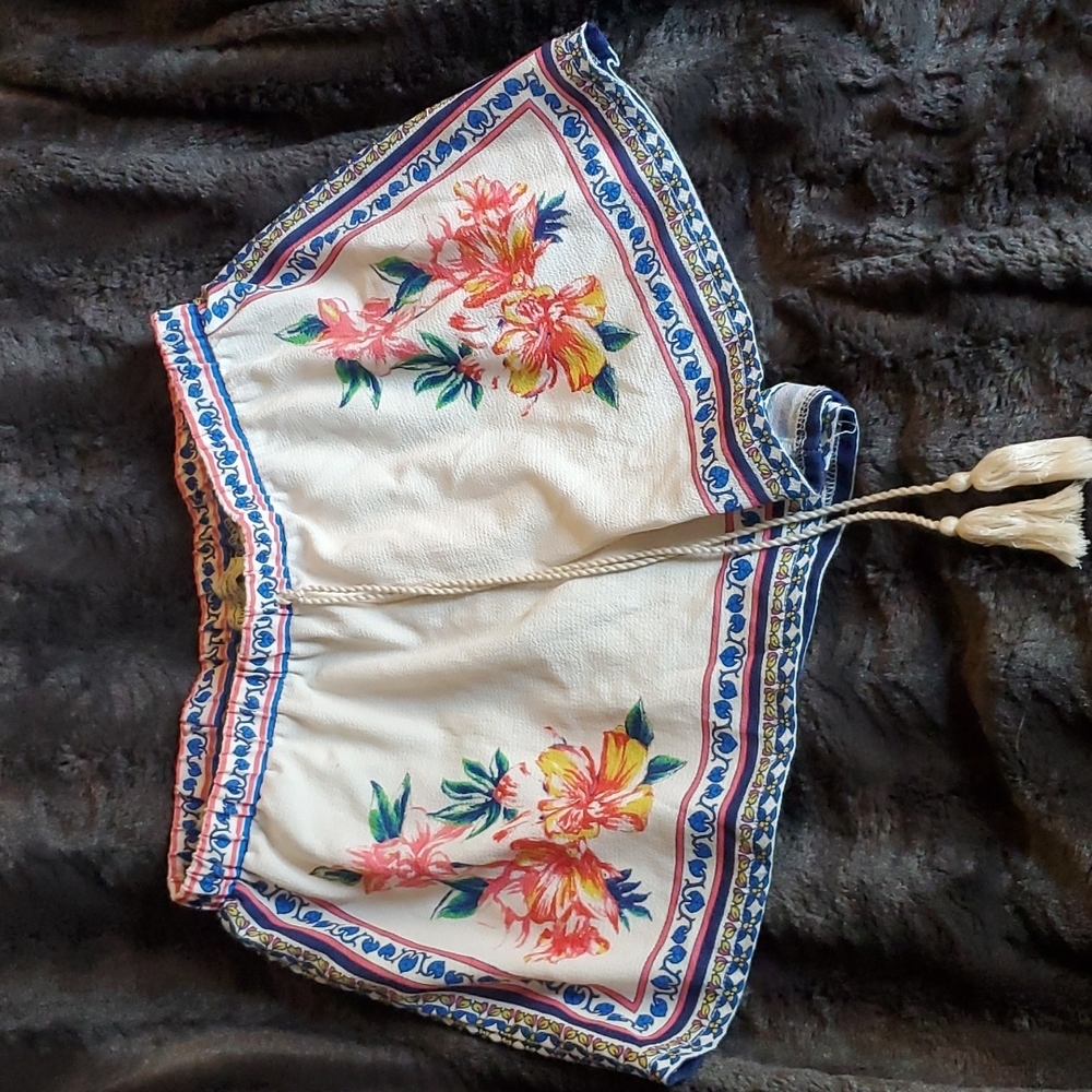 Flying tomato stitch fix pull on shorts M